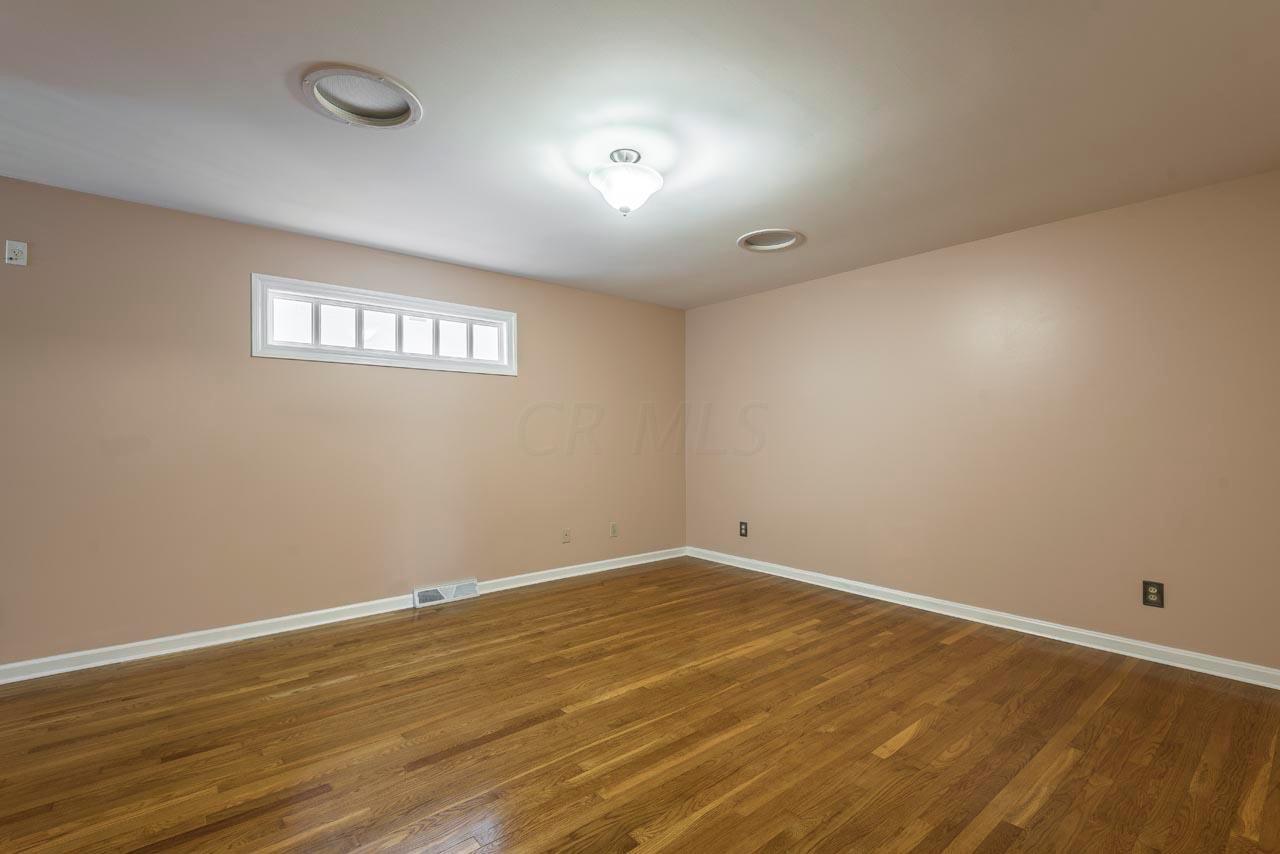 2466 Lytham Road Columbus, OH 43220 - Photo 26 of 46 Gallery Image 26