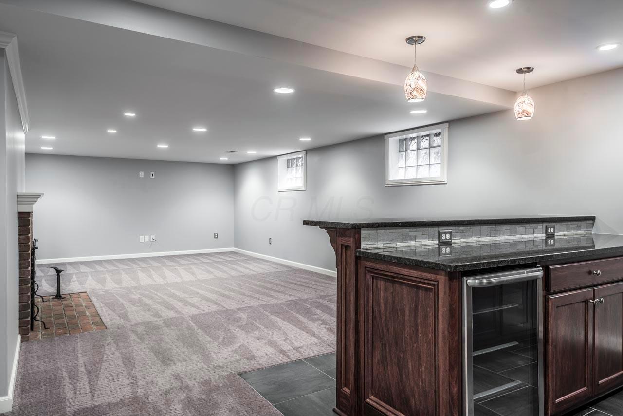 2466 Lytham Road Columbus, OH 43220 - Photo 34 of 46 Gallery Image 34