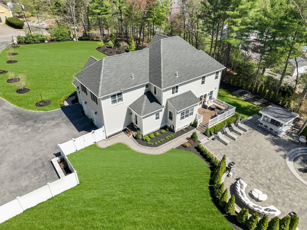 810 North Street Walpole, MA 02081 - Photo 2 of 41