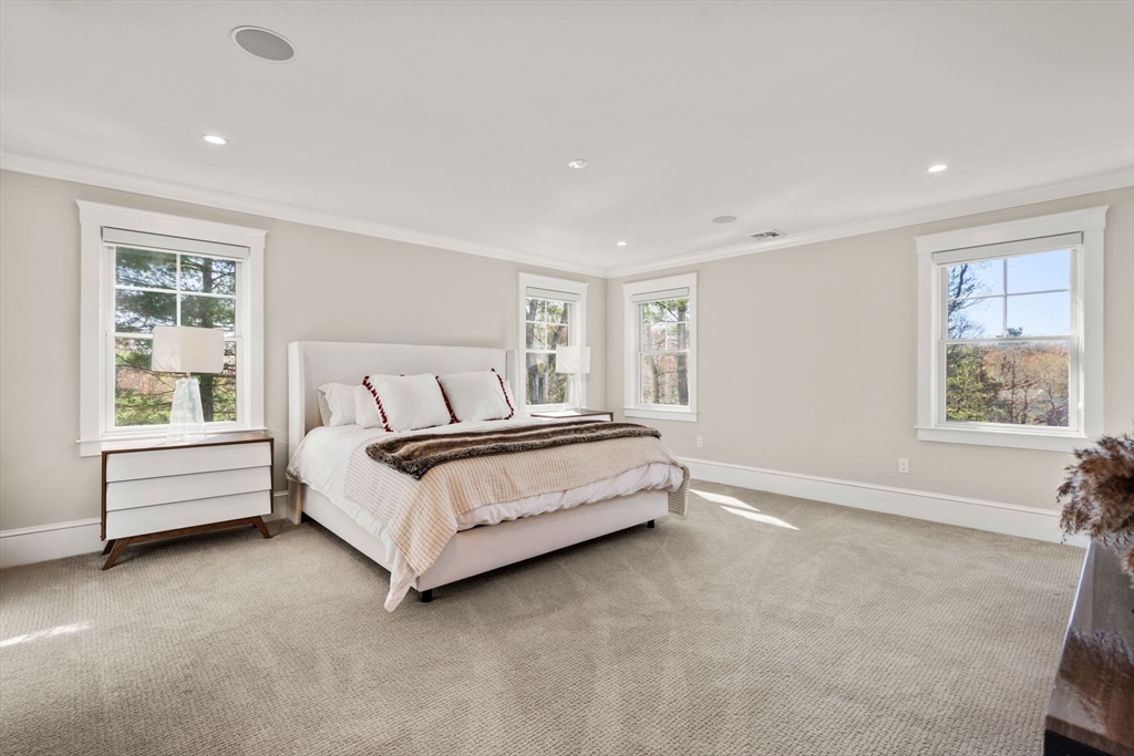 810 North Street Walpole, MA 02081 - Photo 21 of 41