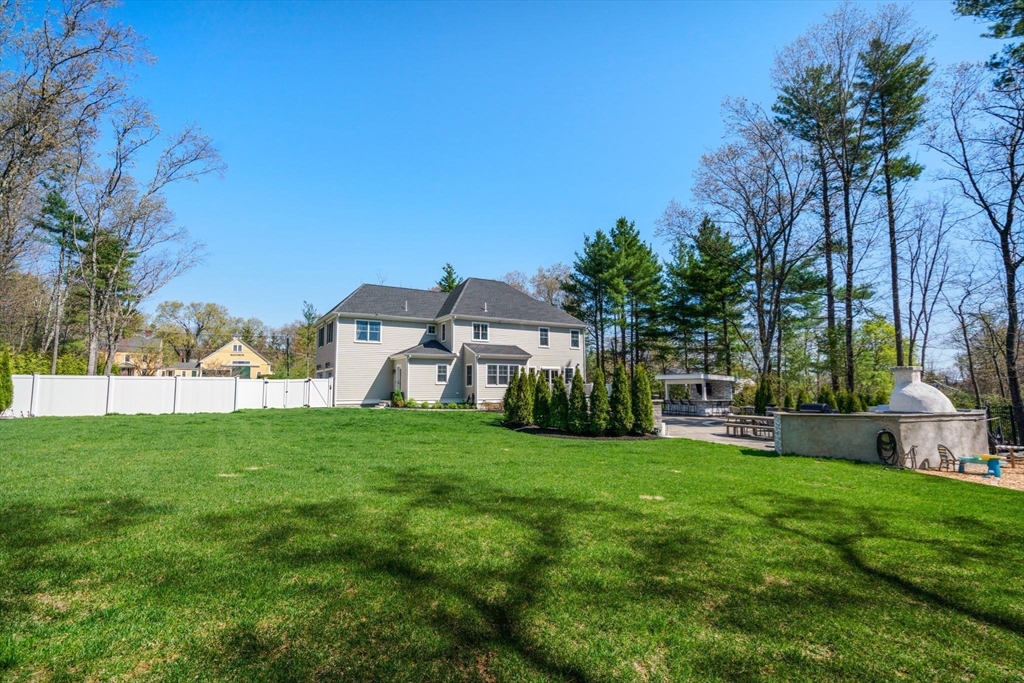 810 North Street Walpole, MA 02081 - Photo 33 of 41