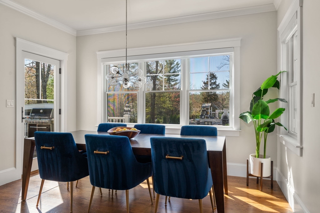 810 North Street Walpole, MA 02081 - Photo 9 of 41