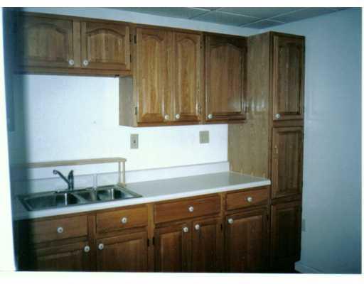 103 Pittsburgh Road Butler, PA 16001 - Photo 5 of 8 Kitchen.