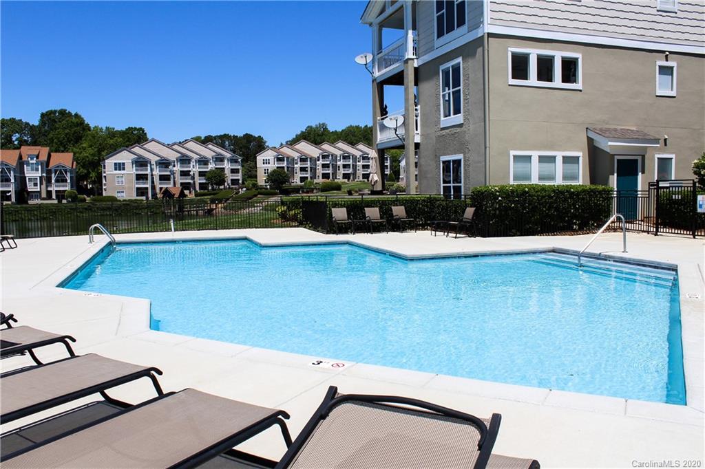 1230 Torrence Circle, Unit 24 Davidson, NC 28036 - Photo 29 of 31 Gallery Image 29