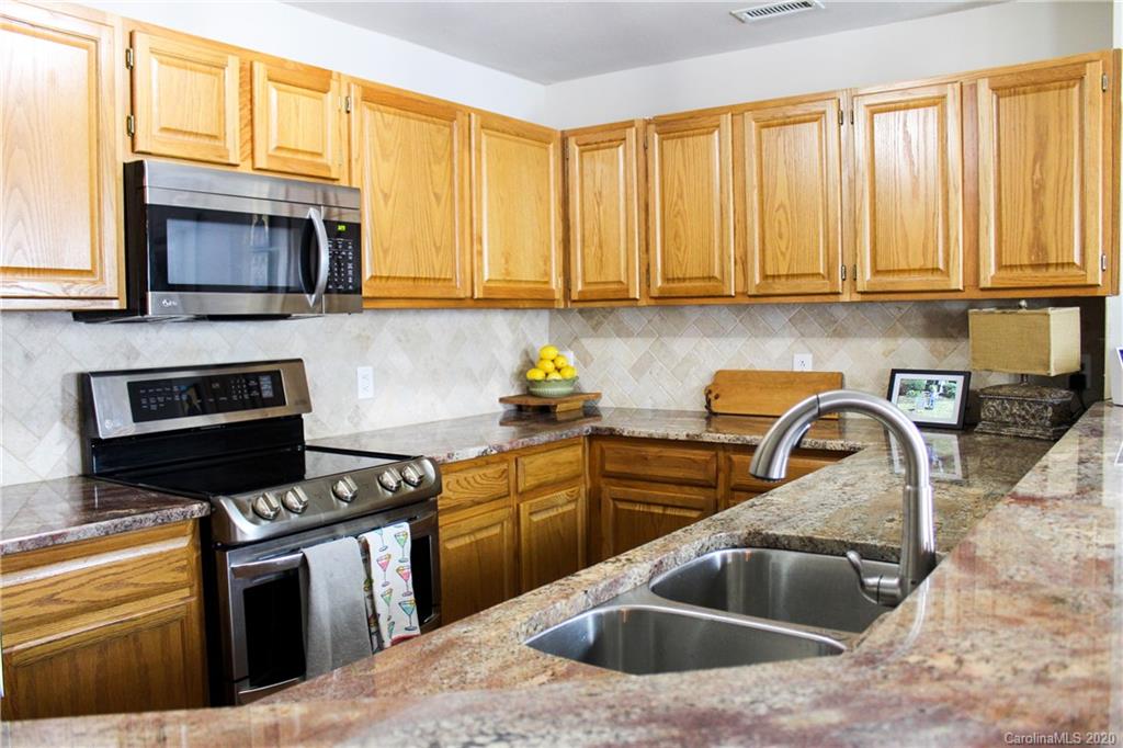 1230 Torrence Circle, Unit 24 Davidson, NC 28036 - Photo 10 of 31 Gallery Image 10