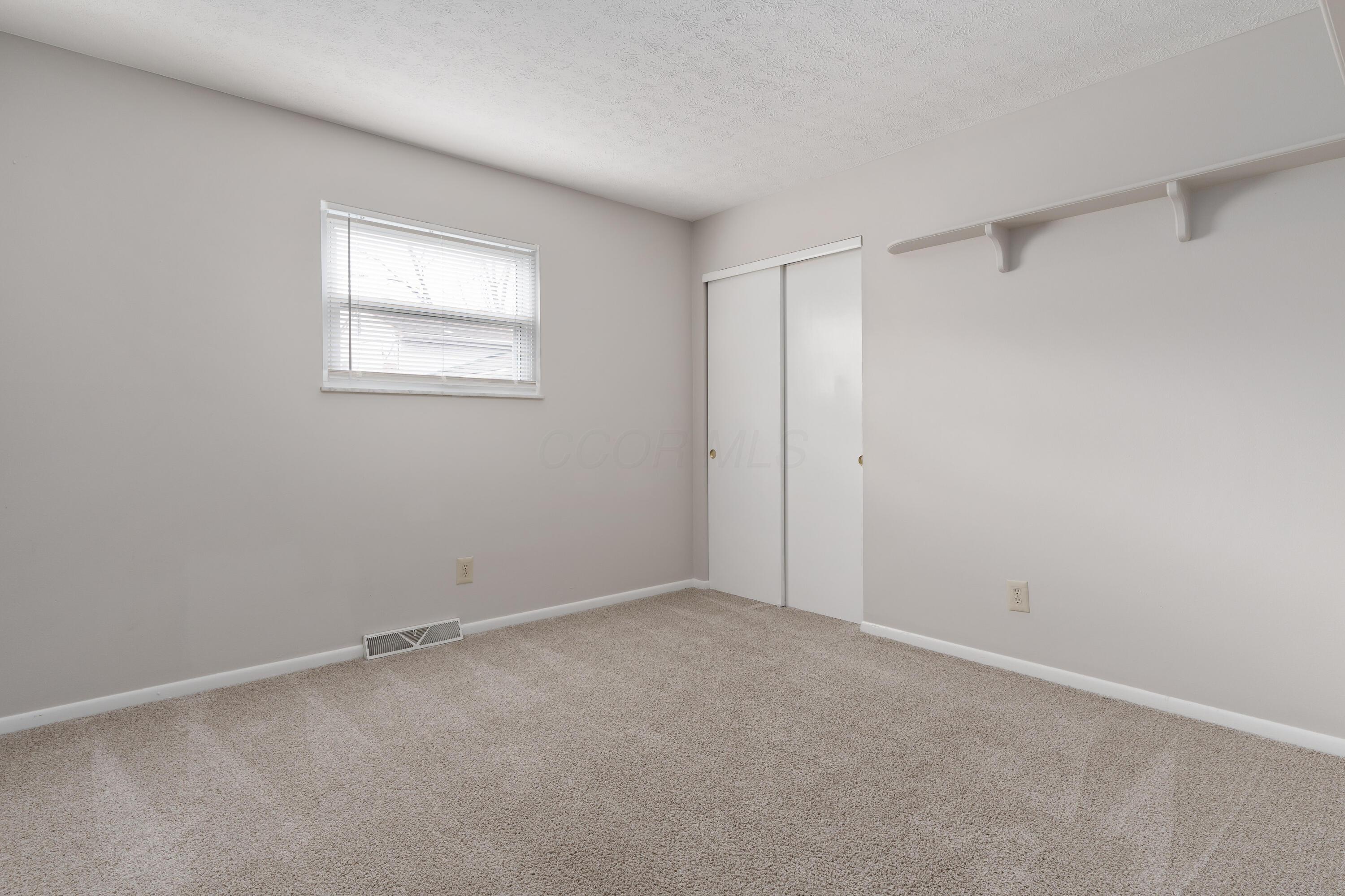 286 Broken Arrow Road Columbus, OH 43230 - Photo 24 of 30 Bedroom 2