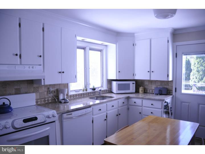 1520 Makefield Road Yardley, PA 19067 - Photo 11 of 25 Kitchen
