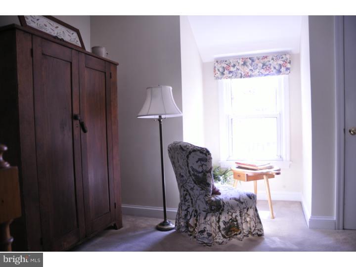 1520 Makefield Road Yardley, PA 19067 - Photo 18 of 25 Hallway