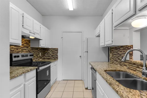 $1,175 | 12166 Metric Boulevard, Unit 279, Austin, TX 78758