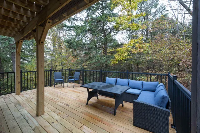 $374,000 | 1163 Baker Turn, Unit 2E, Hartford, VT 05059