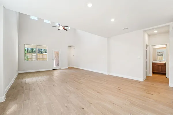 $398,990 | 16538 Cub Creek, Conroe, TX 77302