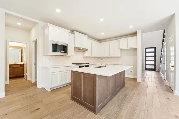 $398,990 | 16538 Cub Creek, Conroe, TX 77302