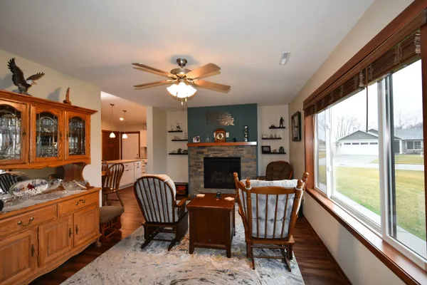 $359,900 | 147 Highlands Circle, Zumbrota, MN 55992
