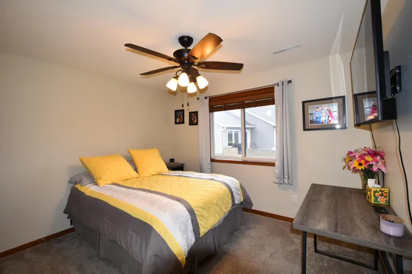 $359,900 | 147 Highlands Circle, Zumbrota, MN 55992