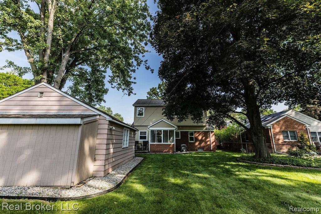2833 Trafford Road Royal Oak, MI 48073 - Photo 35 of 35 Gallery Image 35