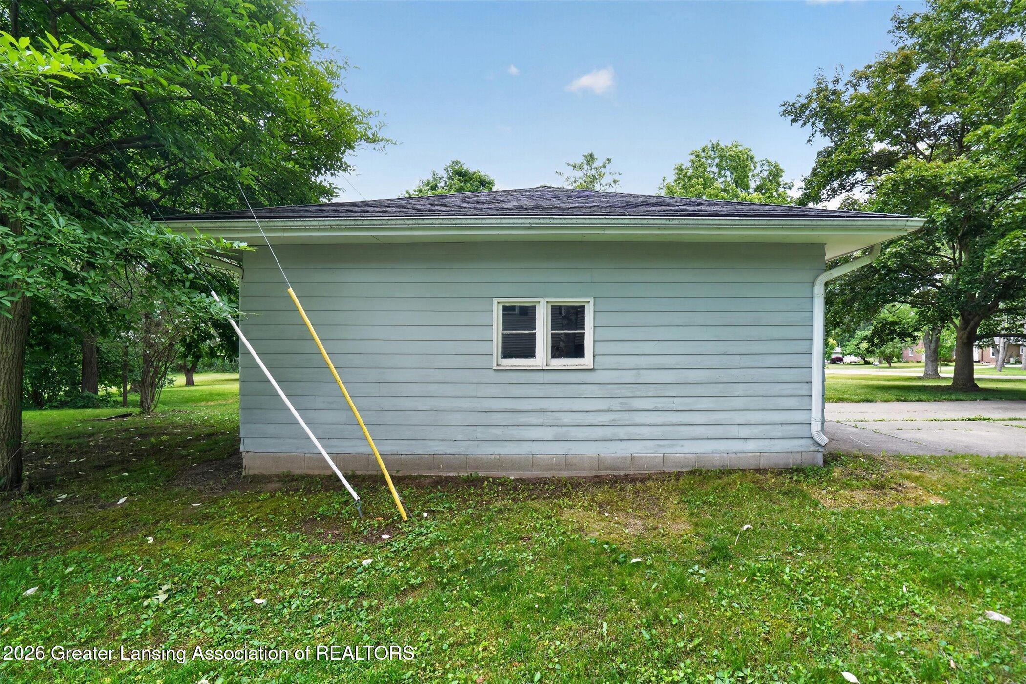 12419 East Greenfield Road Lansing, MI 48917 - Photo 45 of 46 47-12419-E-Greenfield-Rd-Lansing-WindowS