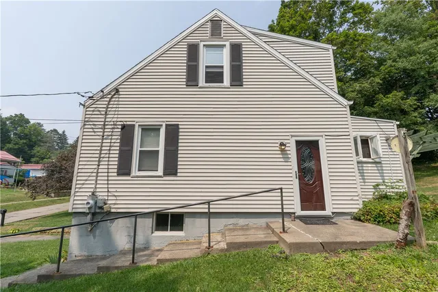 $125,700 | 28 Angelica Street, Almond, NY 14804