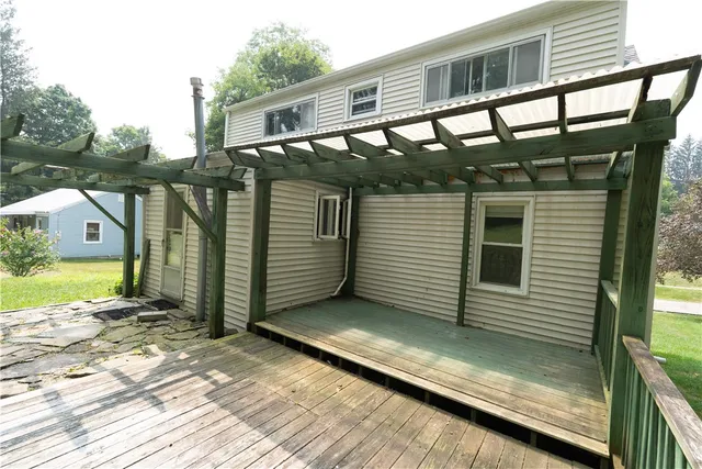 $125,700 | 28 Angelica Street, Almond, NY 14804