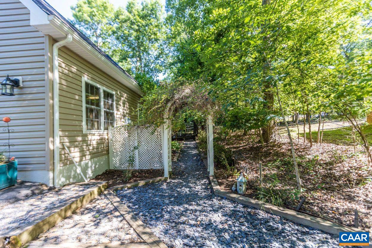 35 Colonial Road Palmyra, VA 22963 - Photo 53 of 60 Gallery Image 53