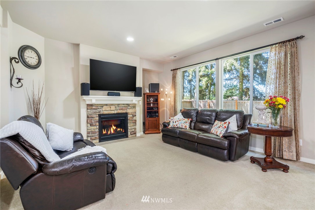 4800 Northeast 3rd Place Renton, WA 98059 - Photo 7 of 21