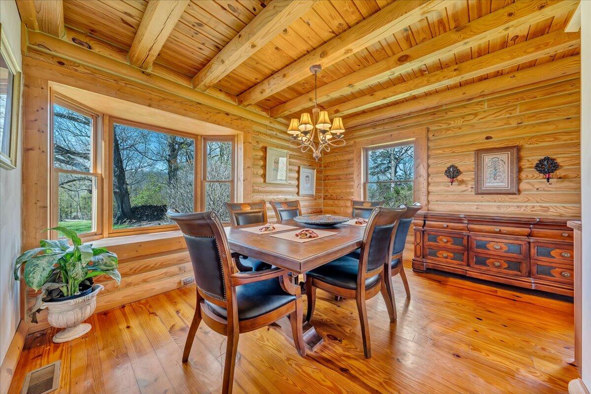 621 Spreading Spring Road Buchanan, VA 24066 - Photo 25 of 100 12-MIB05754