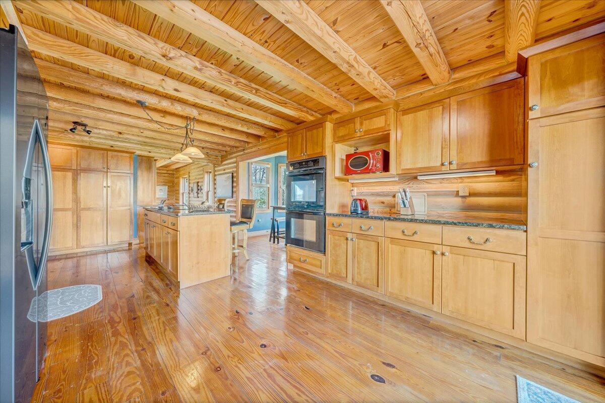 621 Spreading Spring Road Buchanan, VA 24066 - Photo 34 of 100 21-MIB05781