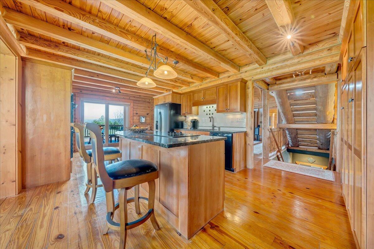 621 Spreading Spring Road Buchanan, VA 24066 - Photo 39 of 100 26-MIB05796