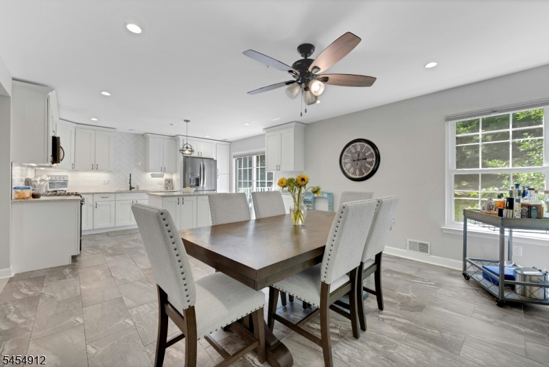 1503 Cornwall Road Mahwah, NJ 07430 - Photo 15 of 34 Gallery Image 15