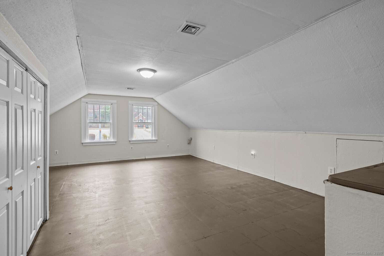 1067 North Main Street Killingly, CT 06241 - Photo 17 of 20