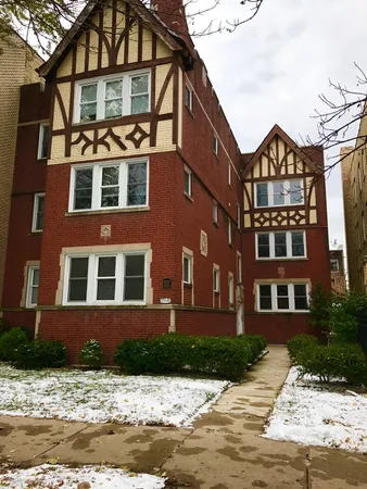 $1,725 | 5440 North Campbell Avenue, Unit 2R, Chicago, IL 60625