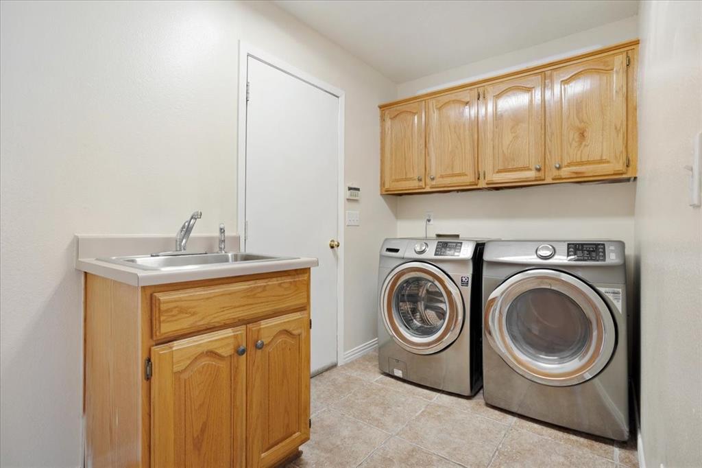 225 Red Oak Lane Powderly, TX 75473 - Photo 10 of 38