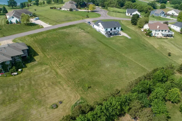 $85,000 | 3509 Pebble Hills Drive, Fergus Falls, MN 56537