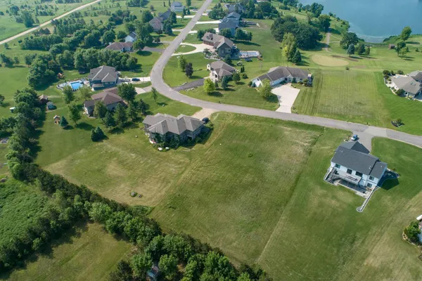 $85,000 | 3509 Pebble Hills Drive, Fergus Falls, MN 56537