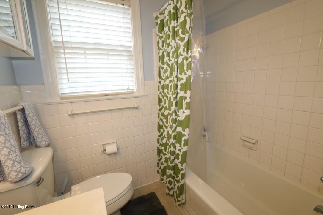 218 Fairmeade Road Louisville, KY 40207 - Photo 24 of 56 UNADJUSTEDNONRAW_thumb_5476