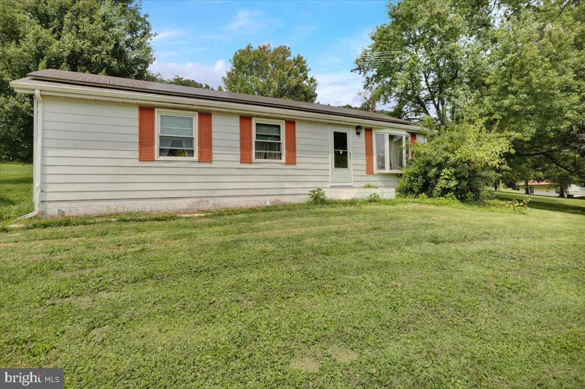 996 Valley Road Quarryville, PA 17566 - Photo 2 of 31 Gallery Image 2