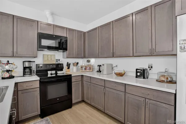 $169,344 | 8475 East 36th Avenue, Unit 221, Denver, CO 80238