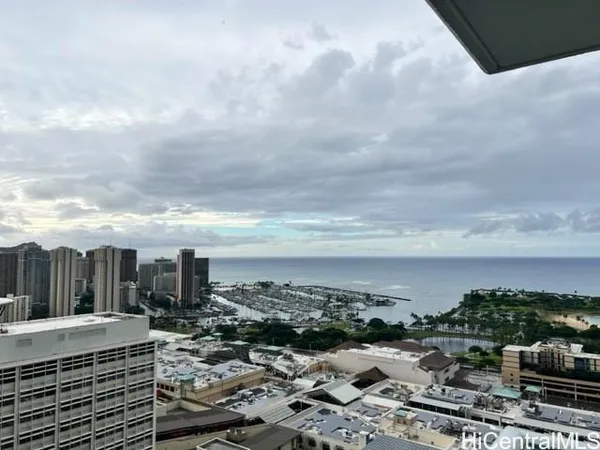 $4,000 | 1391 Kapiolani Boulevard, Unit 3407, Honolulu, HI 96814