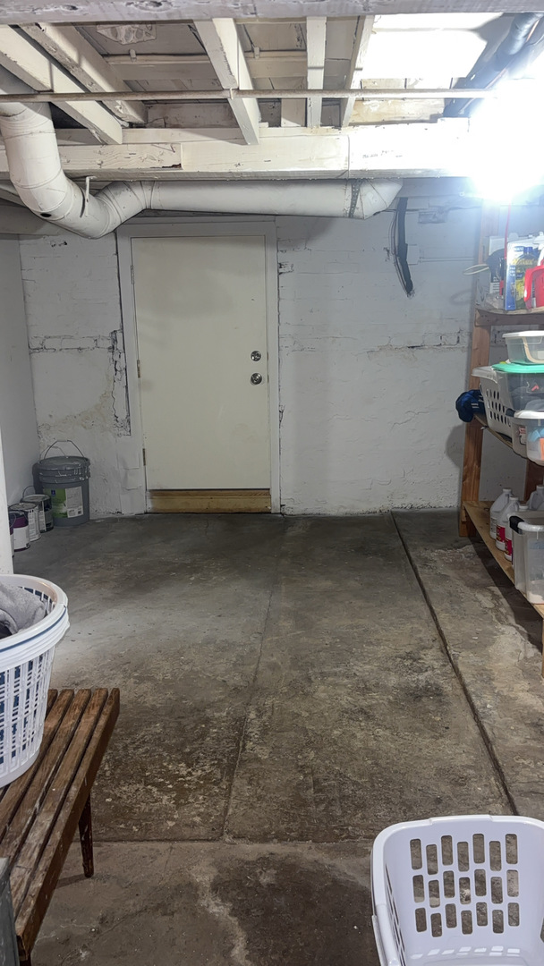 5614 South Kolmar Avenue Chicago, IL 60629 - Photo 32 of 40 a view of livingroom with furniture