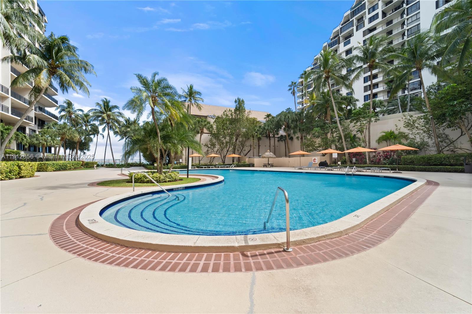 540 Brickell Key Drive, Unit 1406 Miami, FL 33131 - Photo 22 of 37