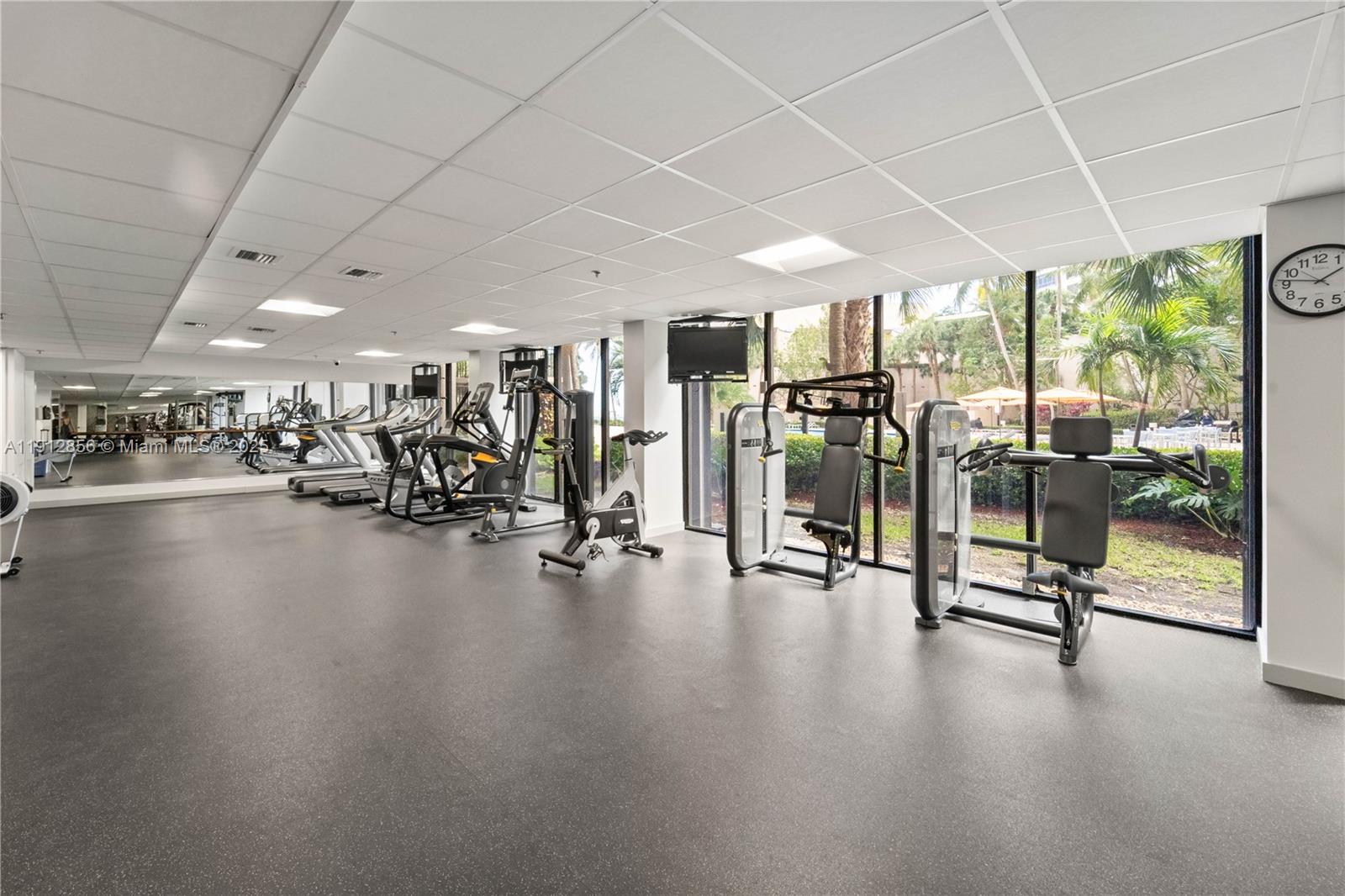 540 Brickell Key Drive, Unit 1406 Miami, FL 33131 - Photo 30 of 37