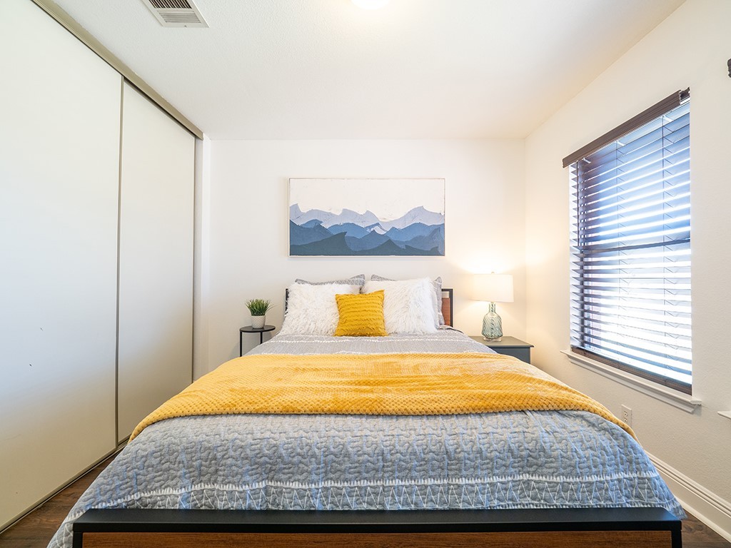 3257 Elizabeth Anne Lane Round Rock, TX 78664 - Photo 20 of 31 a bedroom with a bed and a window