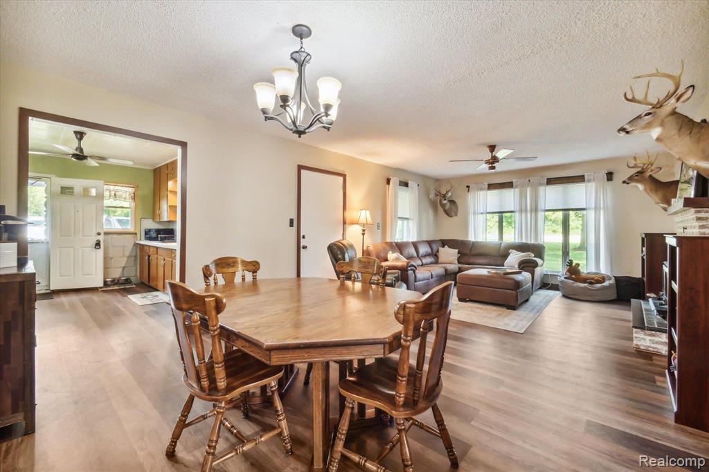 20830 Waltz Road New Boston, MI 48164 - Photo 9 of 23 Gallery Image 9
