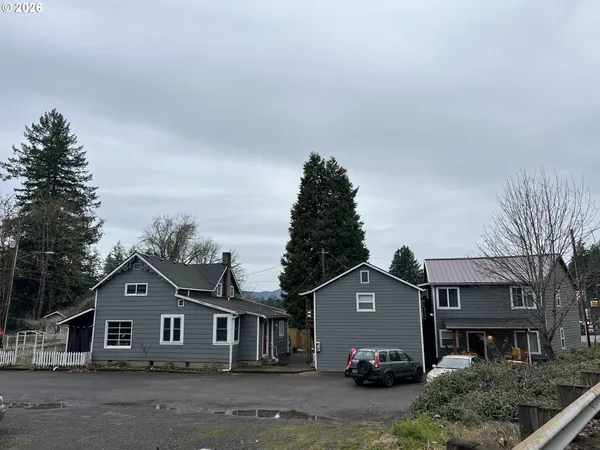 $1,130,000 | 133 Northwest Alder Street, Mill City, OR 97360