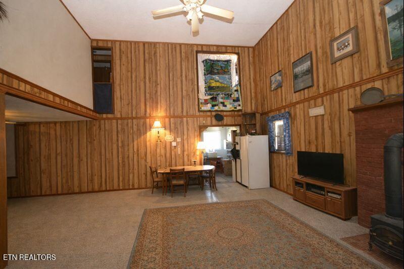 1894 Paint Rock Valley Road Philadelphia, TN 37846 - Photo 11 of 22 Living Room AI Enhanced