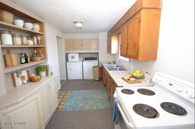1894 Paint Rock Valley Road Philadelphia, TN 37846 - Photo 8 of 22 Kitchen AI Enhanced