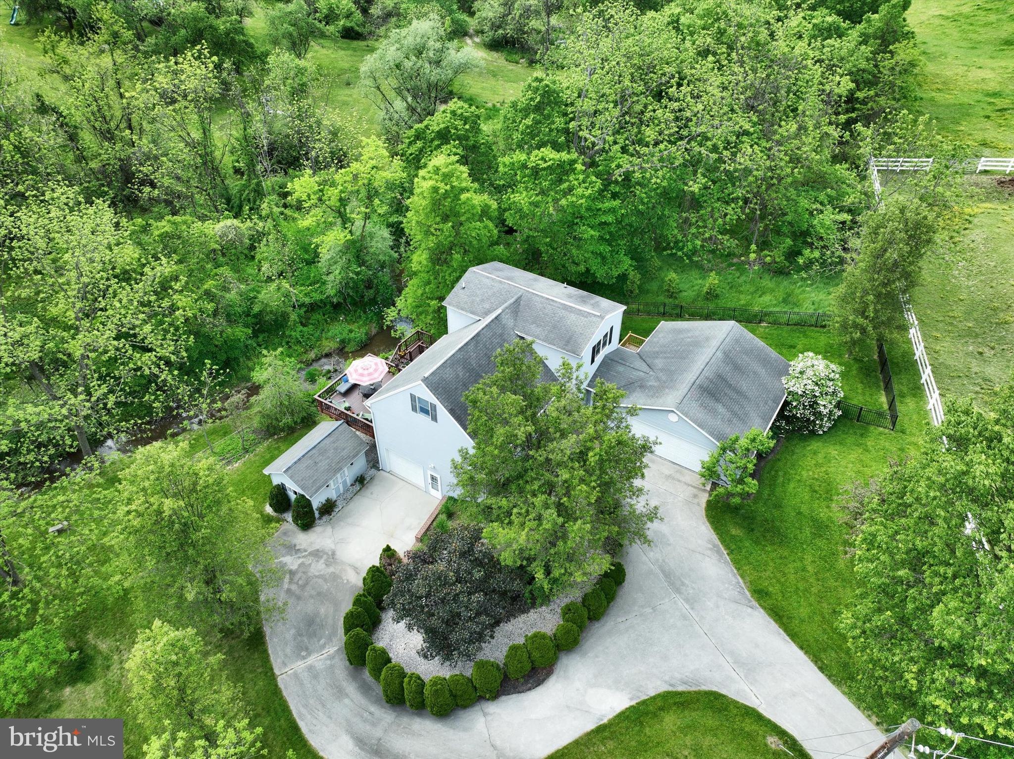 435 Bernheisel Bridge Road Carlisle, PA 17015 - Photo 2 of 40
