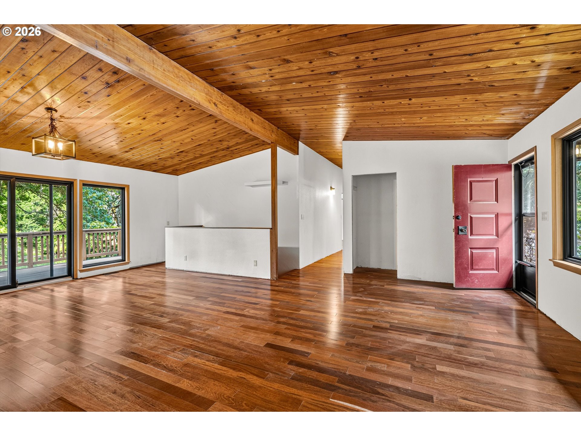 21625 Southwest Johnson Road West Linn, OR 97068 - Photo 15 of 48 Gallery Image 15