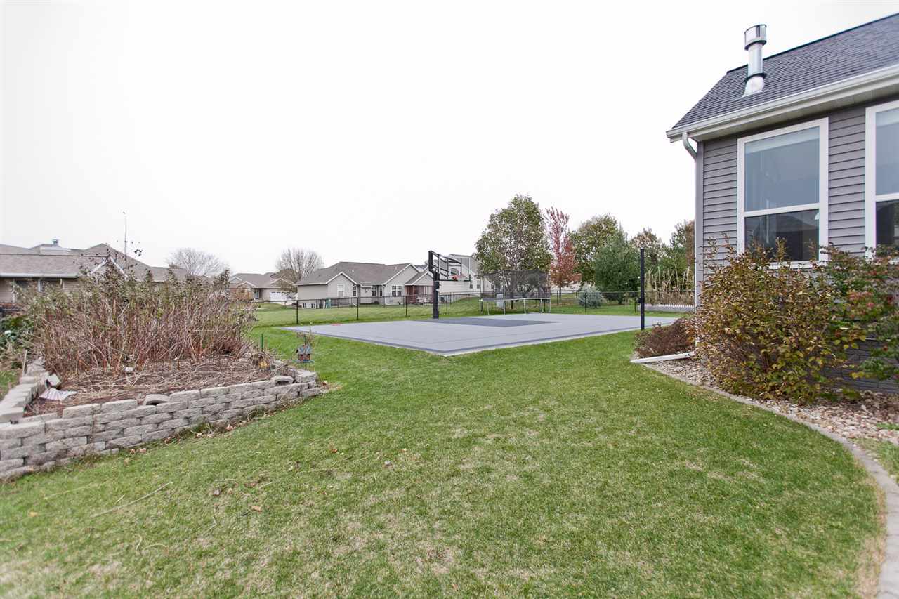 2595 Newcastle Road Marion, IA 52302 - Photo 49 of 50 Gallery Image 49
