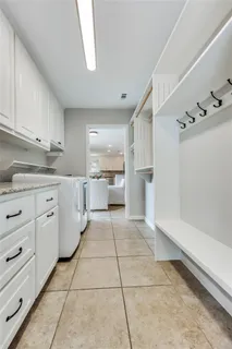 $939,000 | 6905 Treaty Oak Circle, Austin, TX 78749
