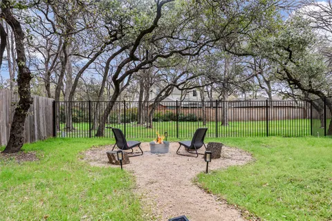 $939,000 | 6905 Treaty Oak Circle, Austin, TX 78749